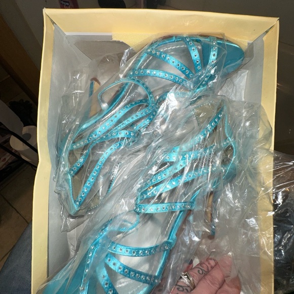 NIB Rinestone Davids - Picture 3 of 7